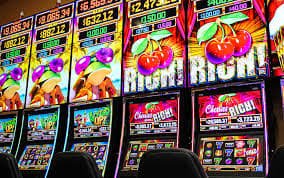 pk 44 Live Casino